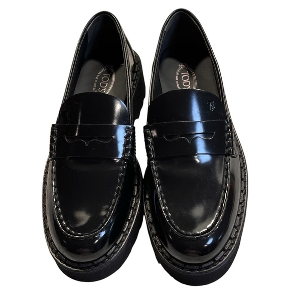 Tod’s Black Patent Leather Penny Loafers Sz-36.5 - Picture 1 of 9